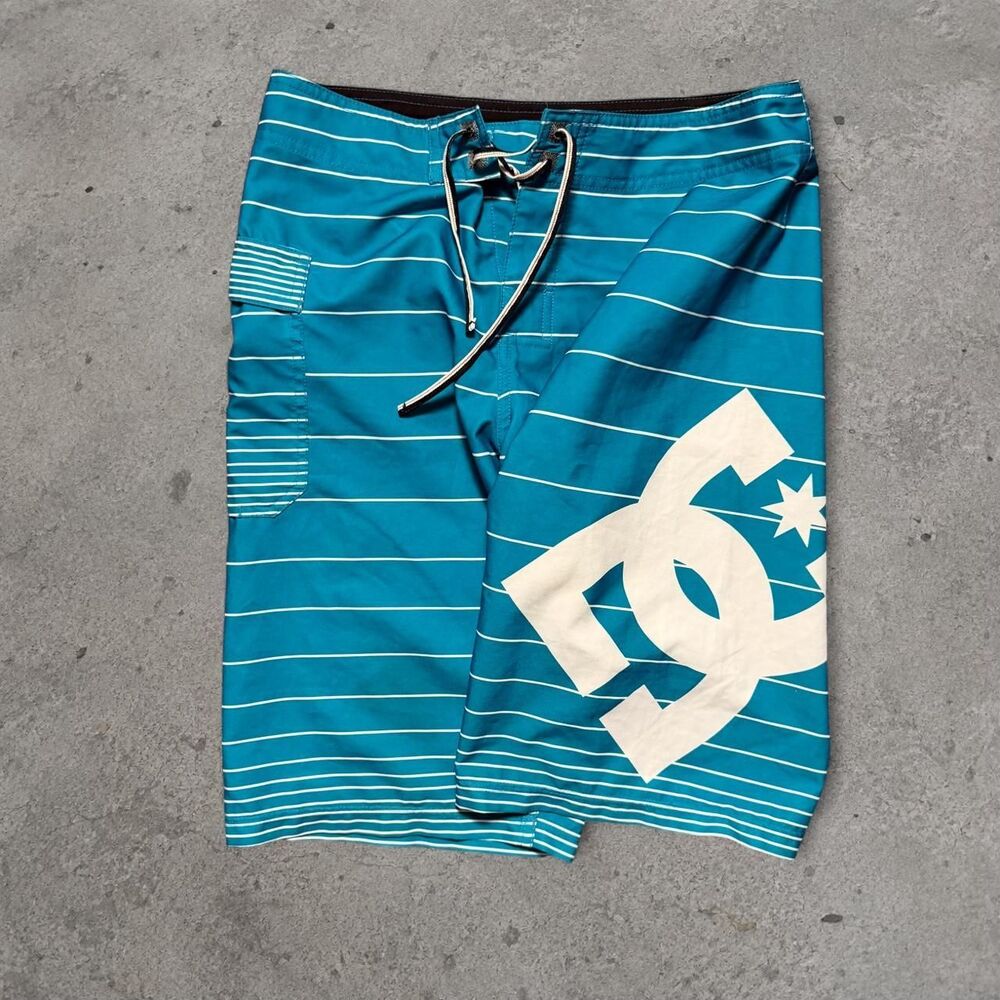 Y2K 2000’s DC Skater Swim Trunks Striped Men’s Size 30